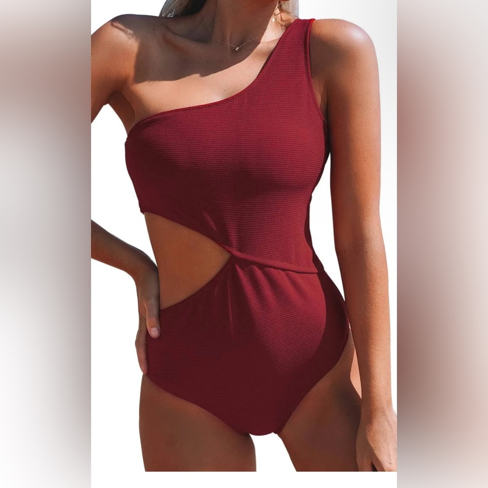 NWT Cupshe Chic One-Shoulder Burgundy Swimsuit M
